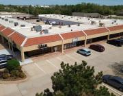 1700 S Kelly Ave retail space for lease, Edmond, OK