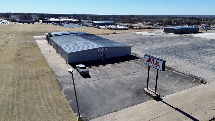 1109 West Kickapoo Spur St - retail building For lease Shawnee, OK 