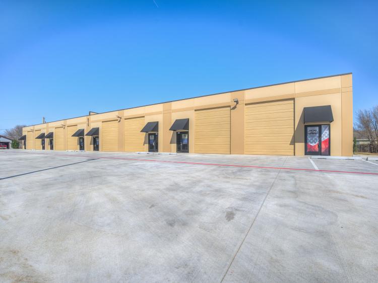 839 SW 19th St  |  Flex  |  Moore, OK