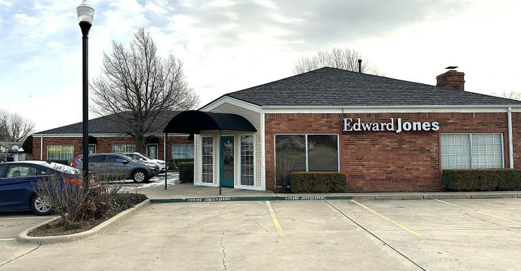 Penn Oaks Offices office space for lease south Oklahoma City, OK