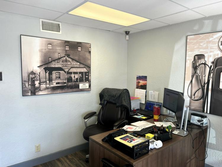 South Central Tulsa, Ok Industrial Property for lease