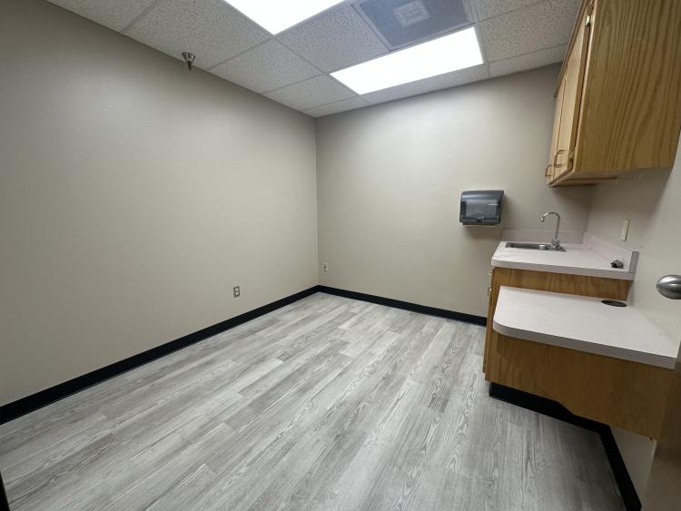 1201 S Douglas Blvd  Midwest City, OK move in ready medical space
