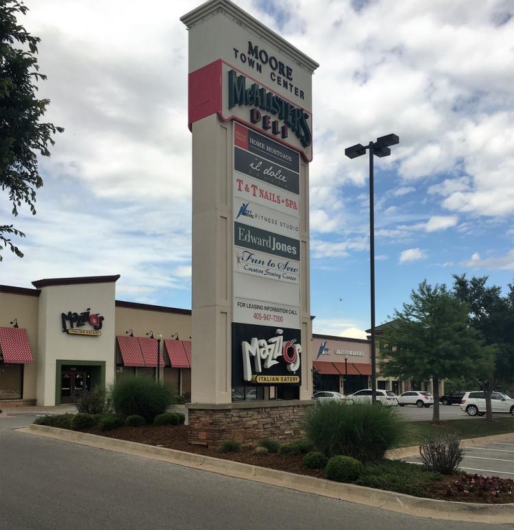 Moore Town Center retail space for lease Moore, Ok