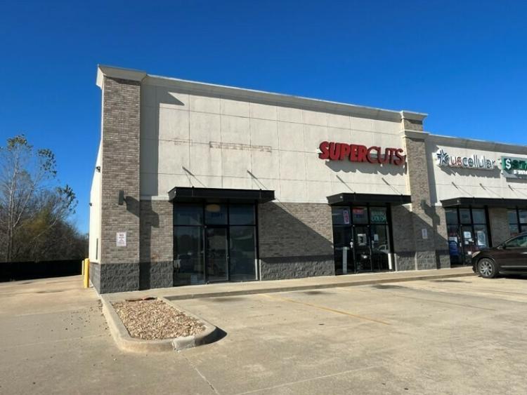 Shoppes on the Creek retail space for lease Seminole, OK