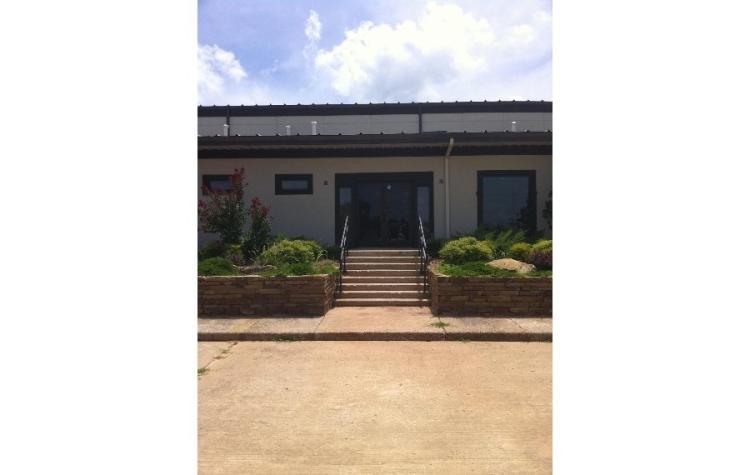 306 W Juneau St Industrial property for lease Purcell, OK