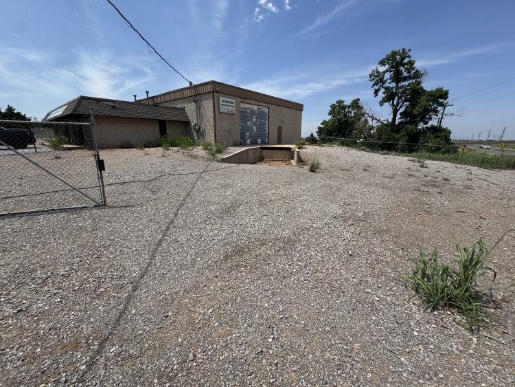10121 OK-54 industrial building for sale Weatherford, Ok