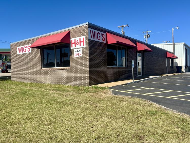 4429 NW 10th St - Flex Retail and Industrial space For Sale Oklahoma City, OK