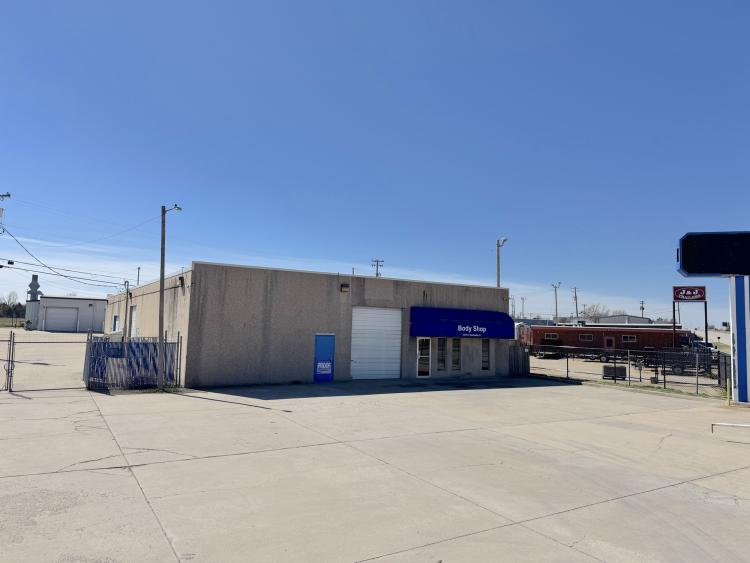 Industrial building for sale Oklahoma City, OK, exterior building photo