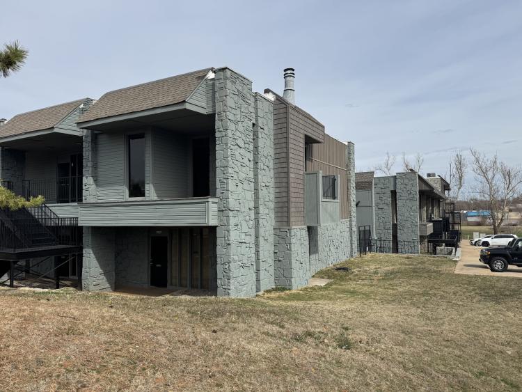 7901 NE 10th Street office property for sale Midwest City, Ok exterior photo