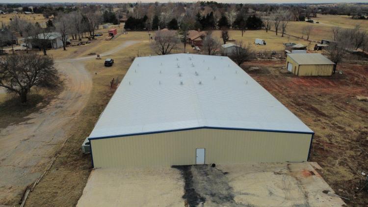 5909 Aero Dr industrial building, Tuttle, Ok For Sale