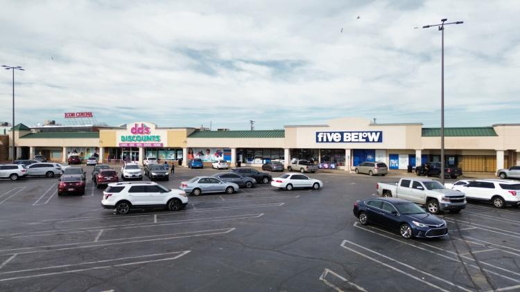 Windsor Hills Shopping Center retail property for sale Oklahoma City, OK 